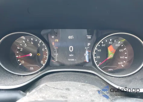 2018 Jeep Compass Latitude 4X4 from USA, damaged, VIN 3C4NJDBB8JT434339